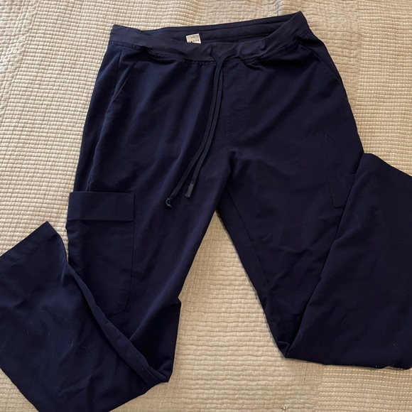 Mandala 7 Pocket Cargo Scrub Pants, men’s, medium, navy - Picture 2 of 3